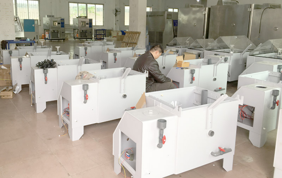 正航儀器鹽霧復合試驗箱大量成品存放區